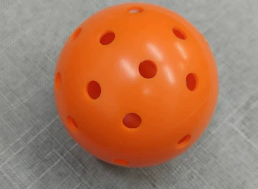 Outdoor Pickleball Balls – 40 & 26 Hole Options